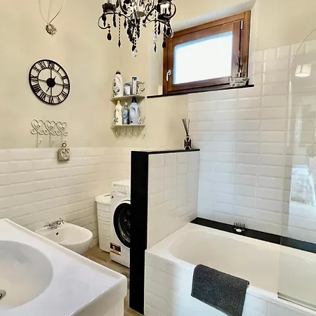 Apartment Dependance Civitali37 *